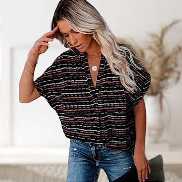 V NECK LIGHTWEIGHT BLOUSE - Picture 4 of 7